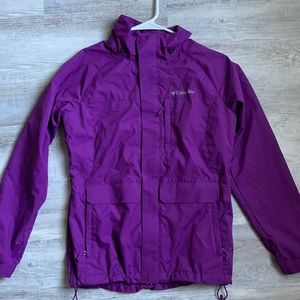 Columbia rain coat